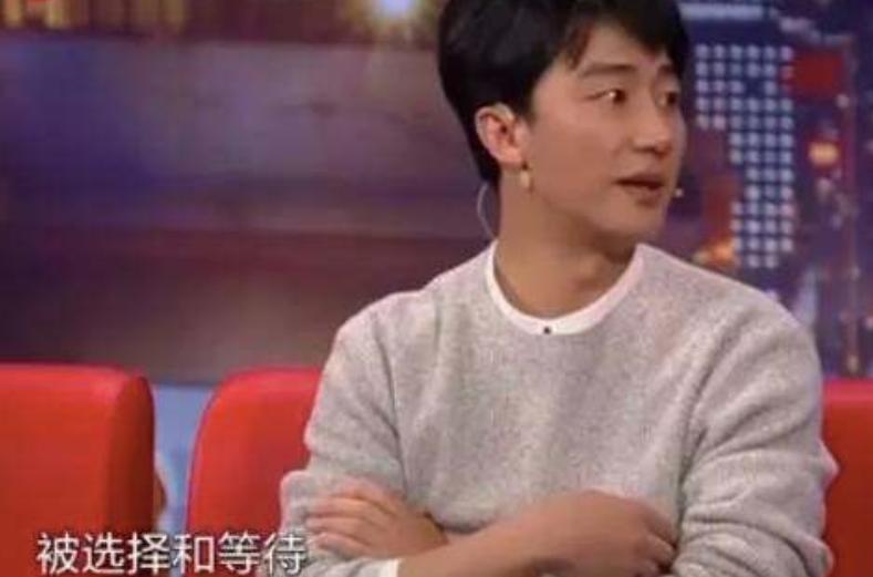 “不靠傍大姐”，36岁的黄轩，打了多少男明星的脸？
