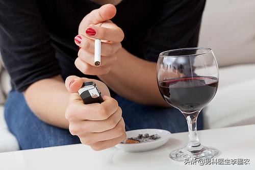 男性「性欲减退」的这十大原因，男科医生李墨农告诉你