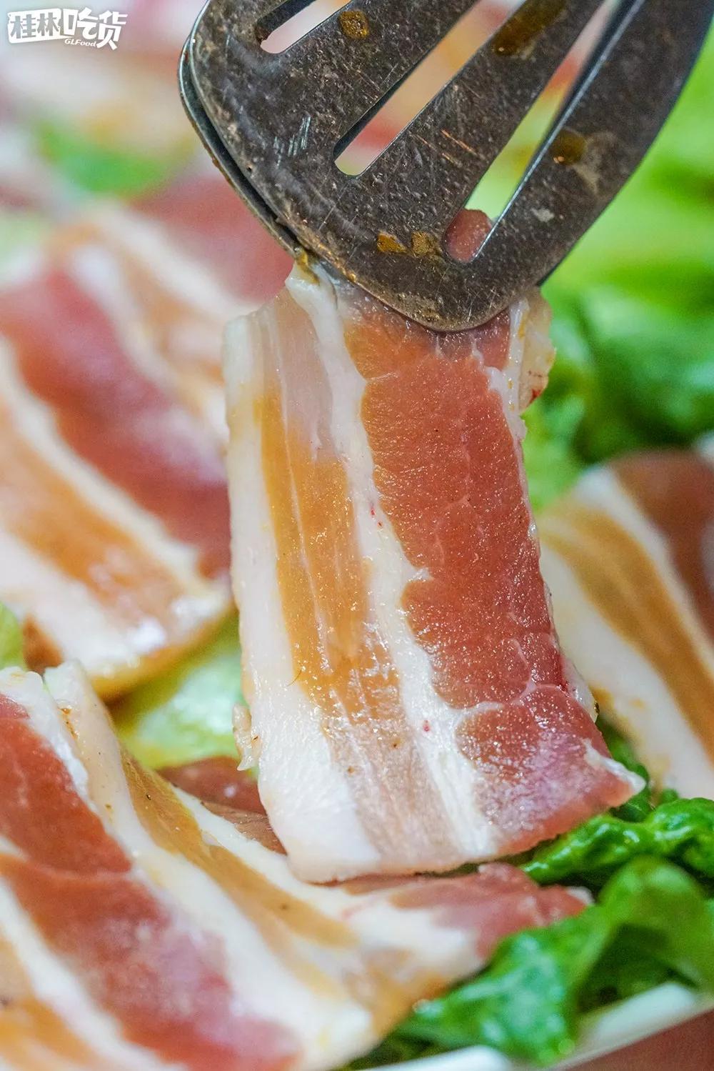 云南夫妻开小店,云南夫妇在宁德开烧烤店