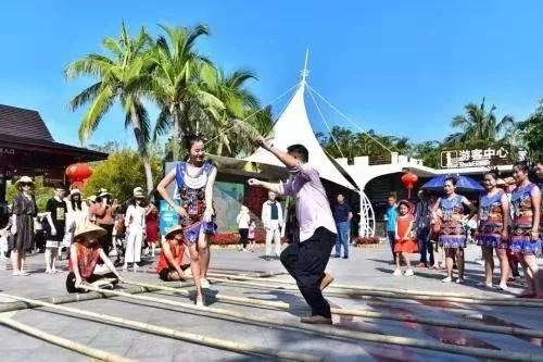 和田玉烟锅图片价钱,和田玉清代烟锅的价格