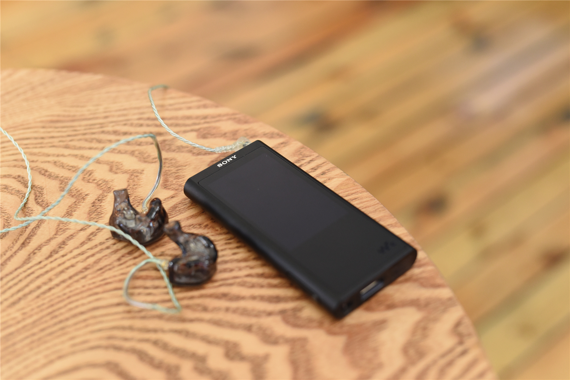 索尼nw-zx300a使用说明,最值得买的索尼二手播放器