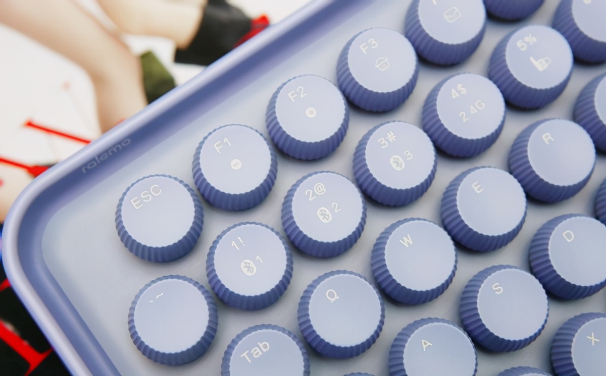 雷柏ralemopre5粉色黑轴,雷柏慕斯键盘评测