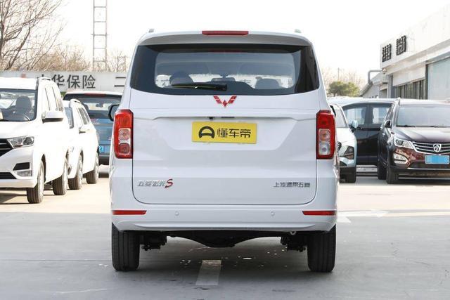 五菱宏光哪一款又拉货又能拉人,五菱宏光哪一款拉人舒适