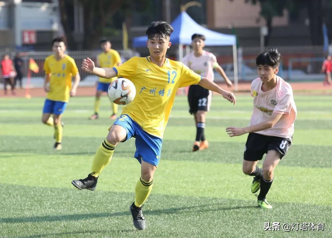 为什么对体育老师有偏见,不要对任何老师产生好感