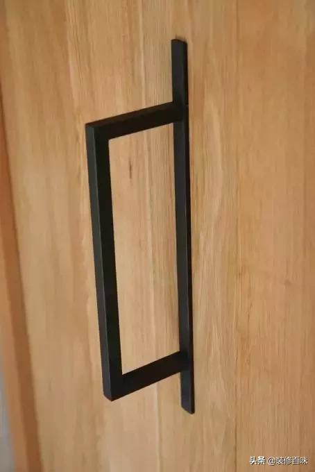 定制衣柜十大猫腻,定制衣柜算价格注意事项