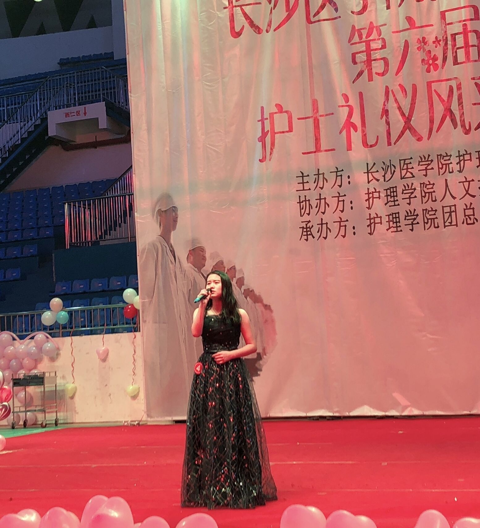 情景护士礼仪风采展示,护士礼仪秀
