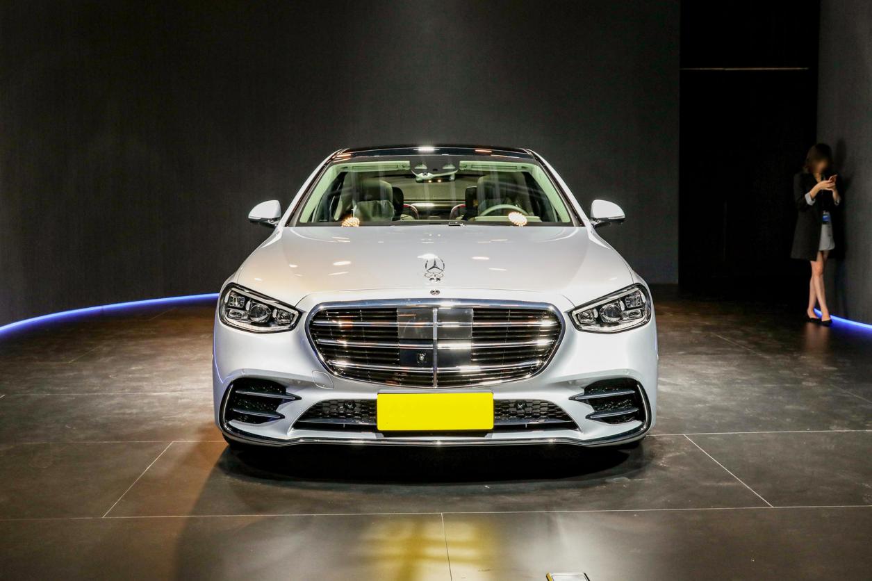 奔驰s级2015款s400lhybrid,奔驰s级有什么过人之处