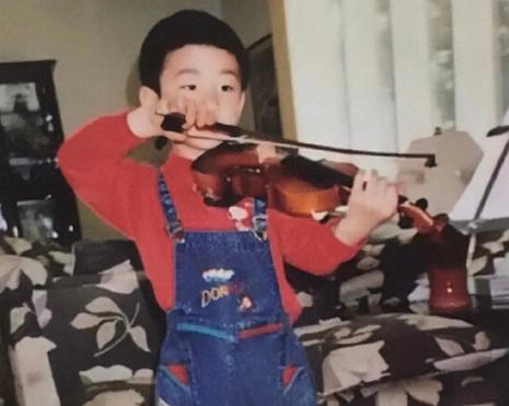 韩国的音乐天才，中国的笑柄，内娱综艺真的是“照妖镜”么？