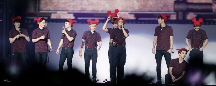 张艺兴应援图片,张艺兴金俊勉视频