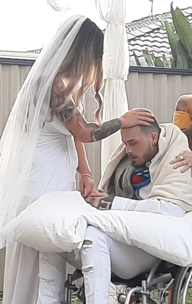 澳大利亚男子脑癌和女子结婚,澳洲女子身患绝症嫁给挚爱