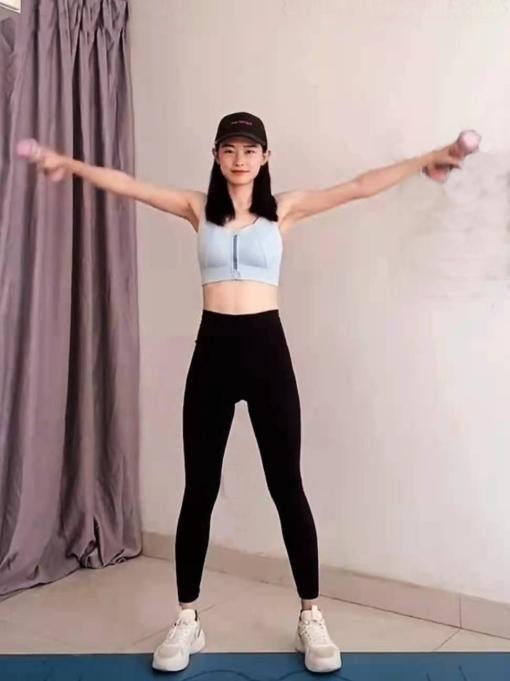 金发碧眼貌美惊人,金发碧眼身材高挑