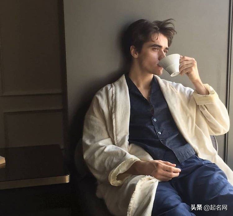 高贵优雅时尚简洁的英文名,牛逼高端上档次的英文名