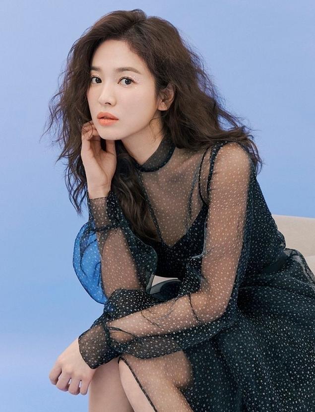 宋慧乔短发上热搜了,2020最火宋慧乔海藻卷