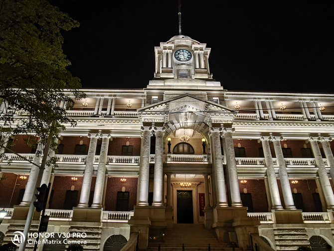 荣耀V30PRO详细评测：MatrixCamera相机矩阵开启5G视频时代