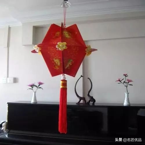 过年灯笼手工制作挂门边,灯笼手工制作春节小灯笼