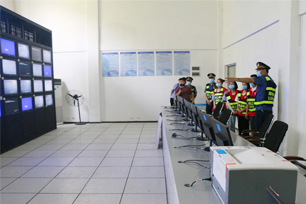 路政人员军训心得体会,久治高速路政大队路政宣传月