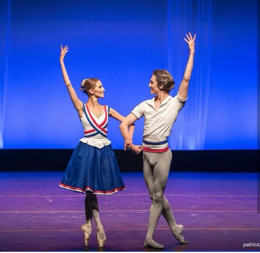 芭蕾朱利安,芭蕾精灵朱利安