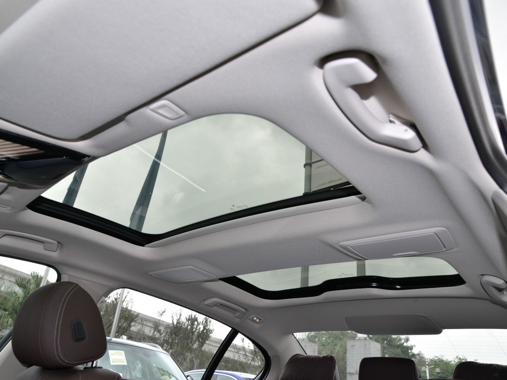 新款宝马5系530领先和尊享的区别,宝马新5系530领先按键功能图解