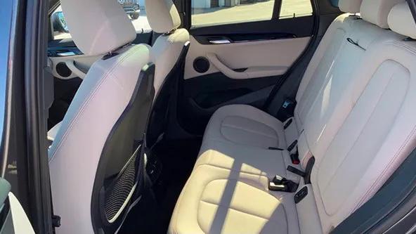 2022款宝马x1三缸油混,宝马x1最新1.5t三缸值得买吗