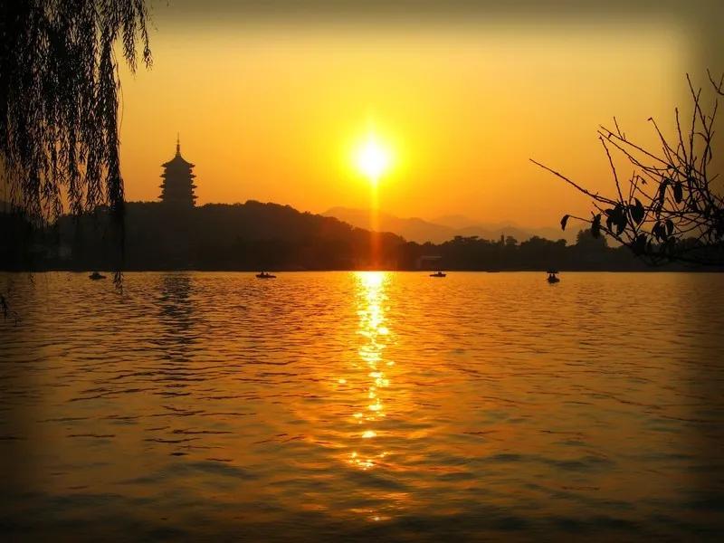 七绝西湖十景诗,七律原创诗词写景