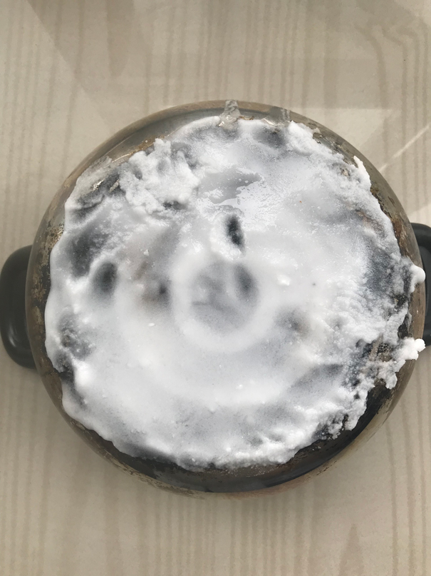 锅底也要锃亮,锅底灰不怕黑