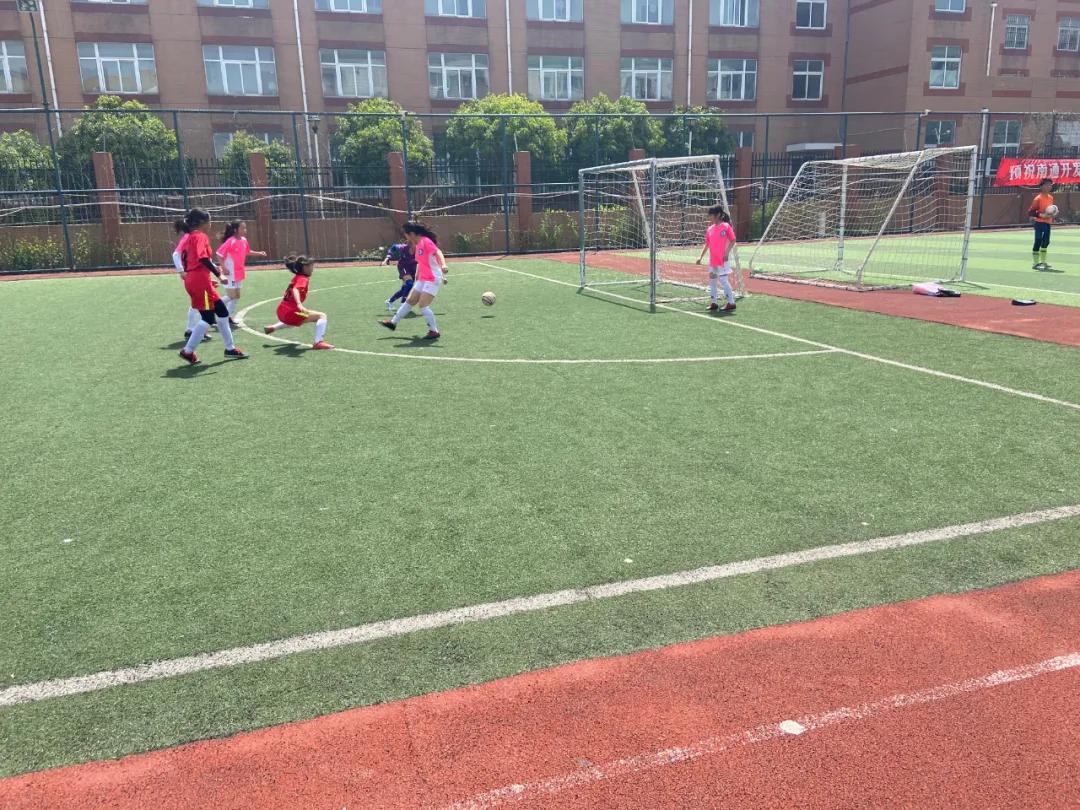 南通小海小学踢足球比赛,小海小学足球比赛