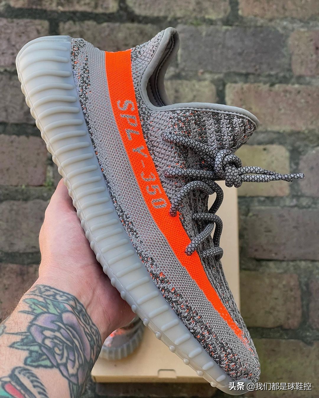 灰橙满天星350v2,满天星yeezy350什么时候发布的