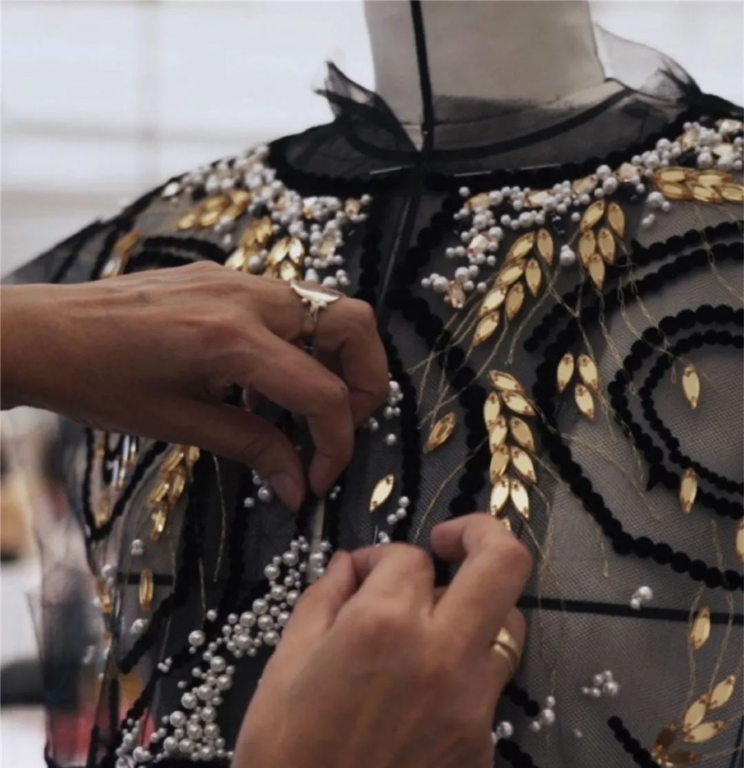 RR·FEATURE|布衣中国上篇：传承下的高定之美