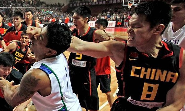 福特森朱芳雨广东队,cba朱芳雨最近新消息