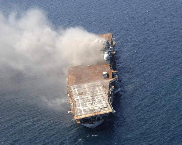 山东舰飞行甲板用钢强度是多少,山东舰钢板有多厚