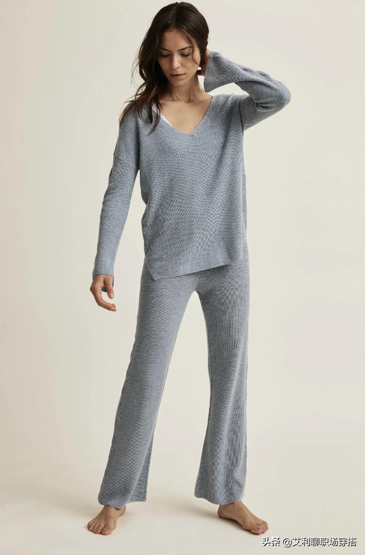 春节宅家睡衣当道，家居服也能时尚又舒适，明星示范居家时髦风