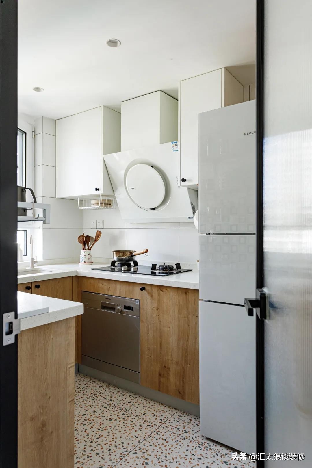 别看这套房子很简单，我敢说，它是绝大多数人都想要的家