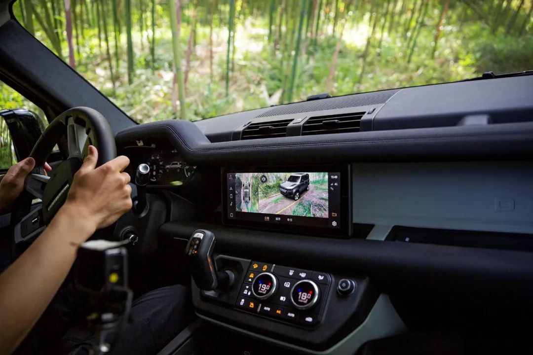 最新路虎卫士越野车,路虎卫士固特异at胎