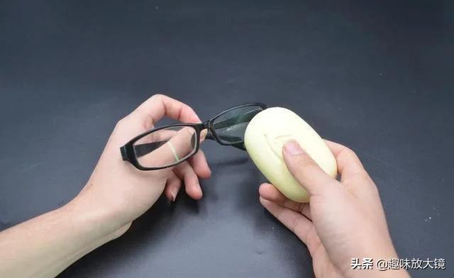 家庭小妙招马桶放香皂,马桶里放一块香皂真是厉害