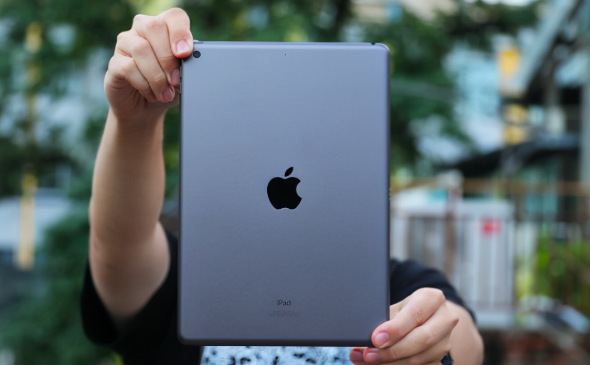 平板选择哪款性价比高又便宜,目前平板哪款最值得入手