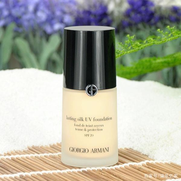 armani阿玛尼轻垫菁华粉底液,Armani阿玛尼粉底液