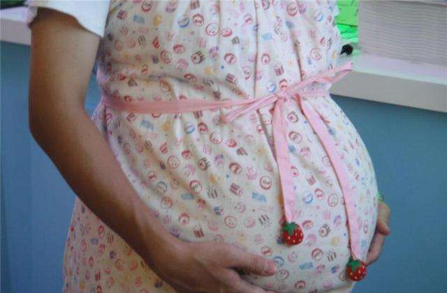 怀孕晚期出血是什么原因,怀孕晚期出血怎么回事