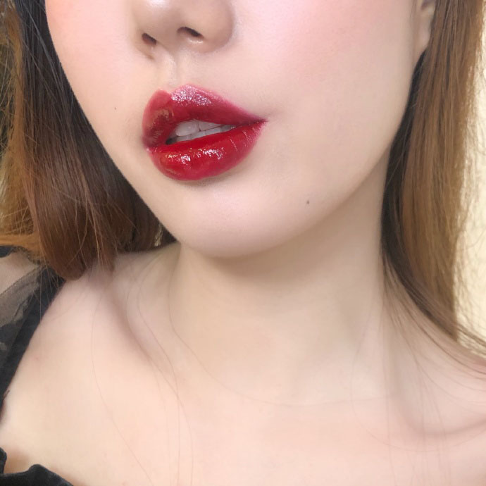 阿玛尼405和迪奥999哑光哪支更好,阿玛尼唇釉必买的三支口红