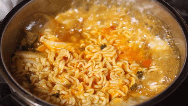 17岁高中生被查出高血压!青少年如何防治高血压?建议收藏