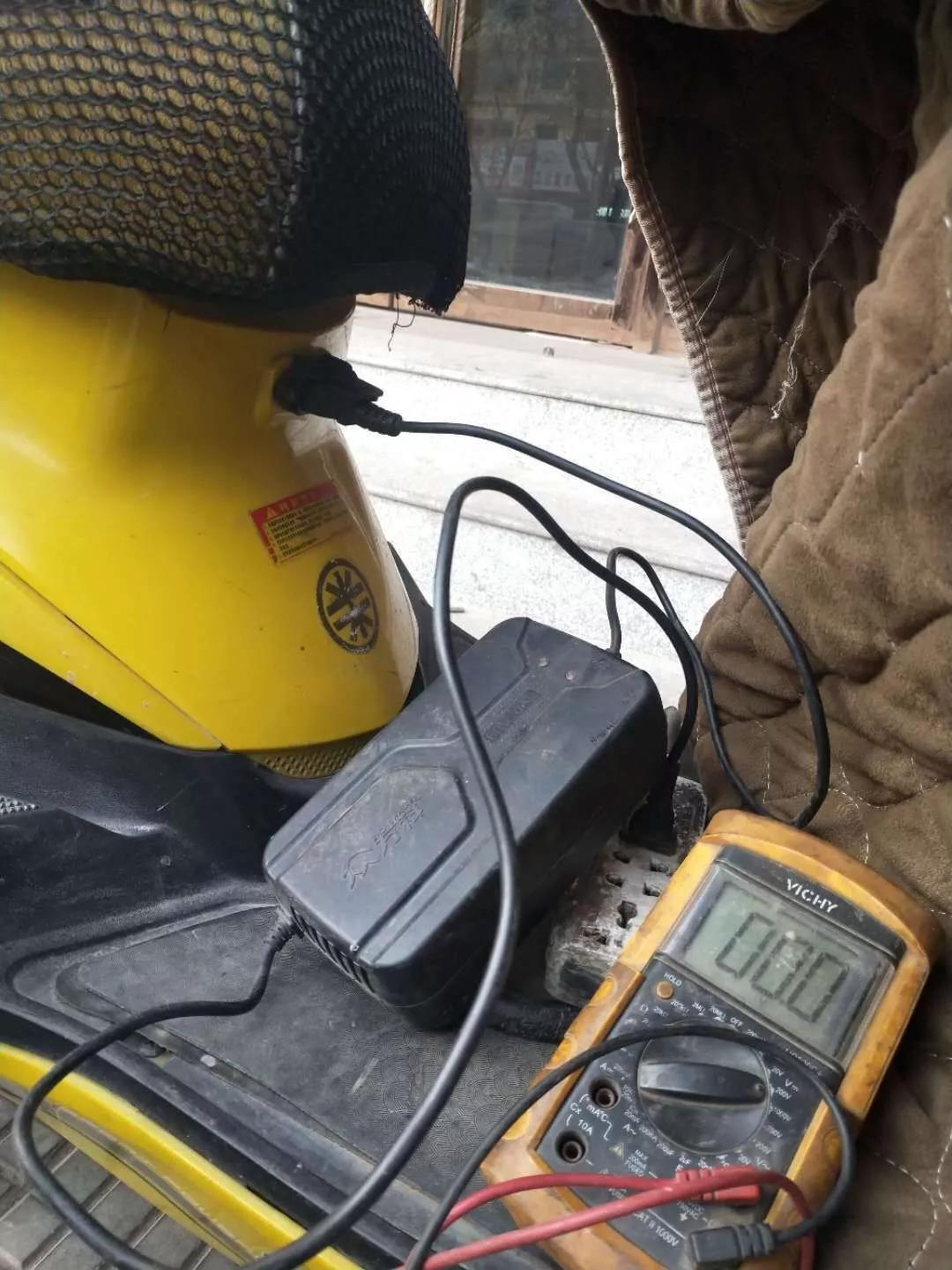 天冷了电动车电瓶跑不远了,天冷电动车跑不远做到三点