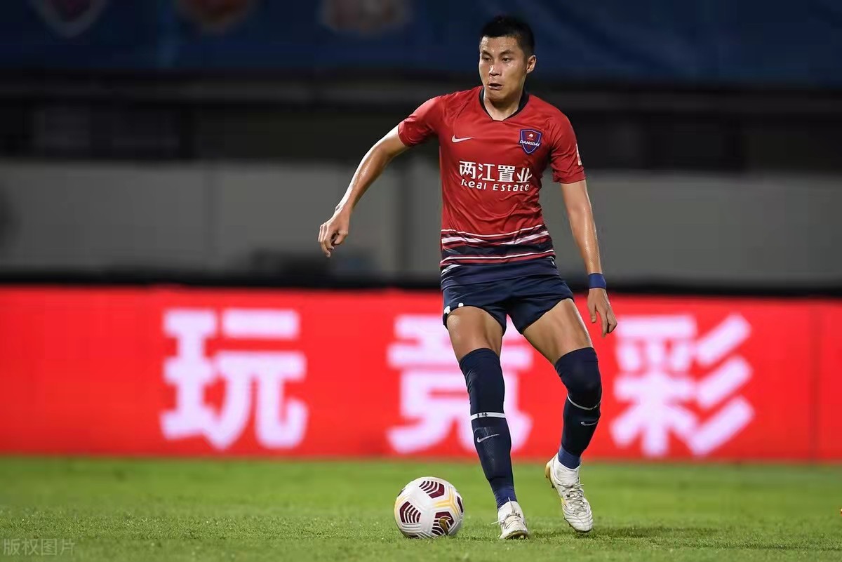 重庆足球历史最佳阵容,30年以来重庆足球最佳阵容