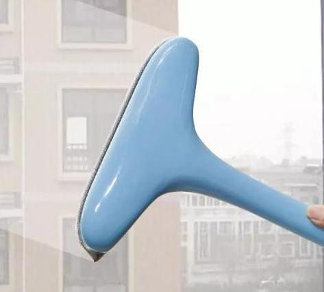 纱窗上的小洞怎么去除,纱窗有个窟窿怎么治