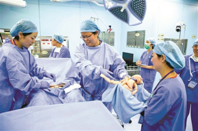 臀位剖腹产是横切好还是竖切好,想要二胎剖腹产是竖切还是横切