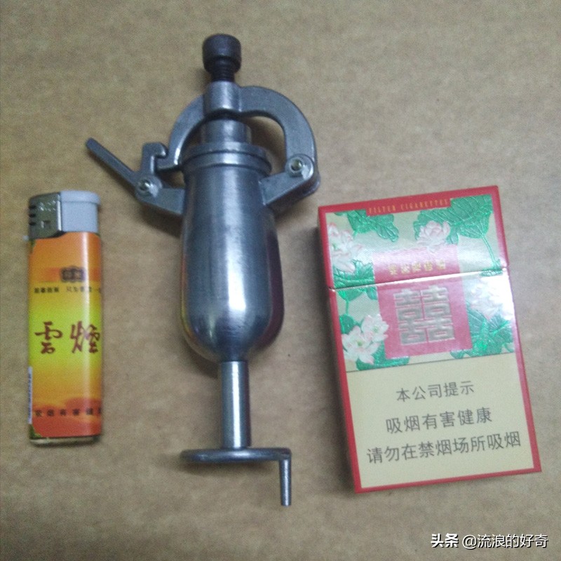 老式怀旧打火机,老式怀旧煤油打火机机械感