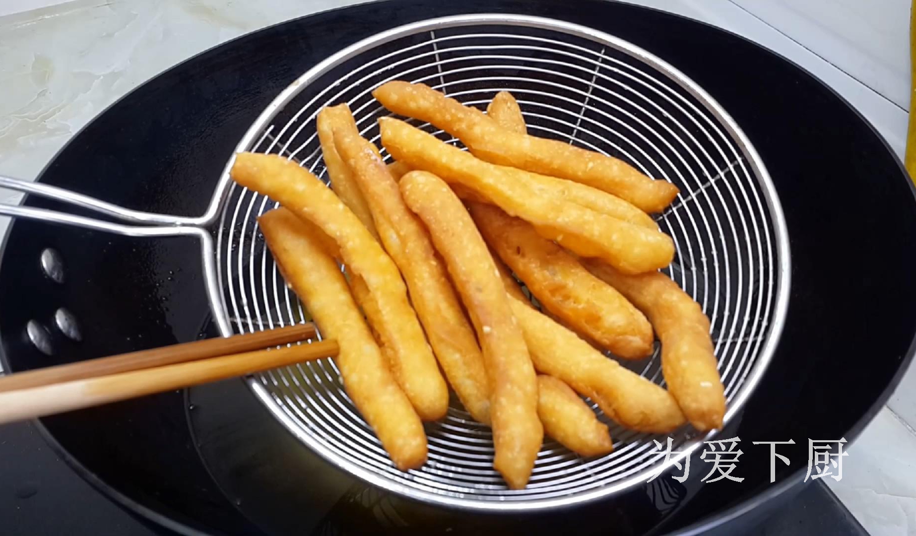 自制小油条家常做法和配方大全,筷子搅搅就能做的空心小油条