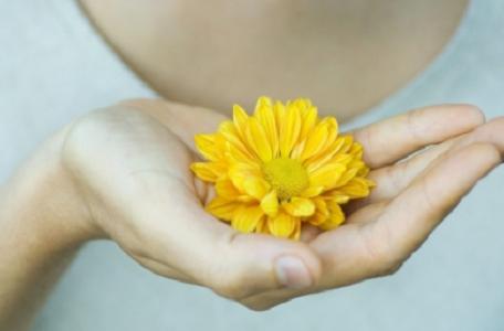 宫颈息肉手术后如何预防复发,放药环预防宫颈息肉对身体好吗