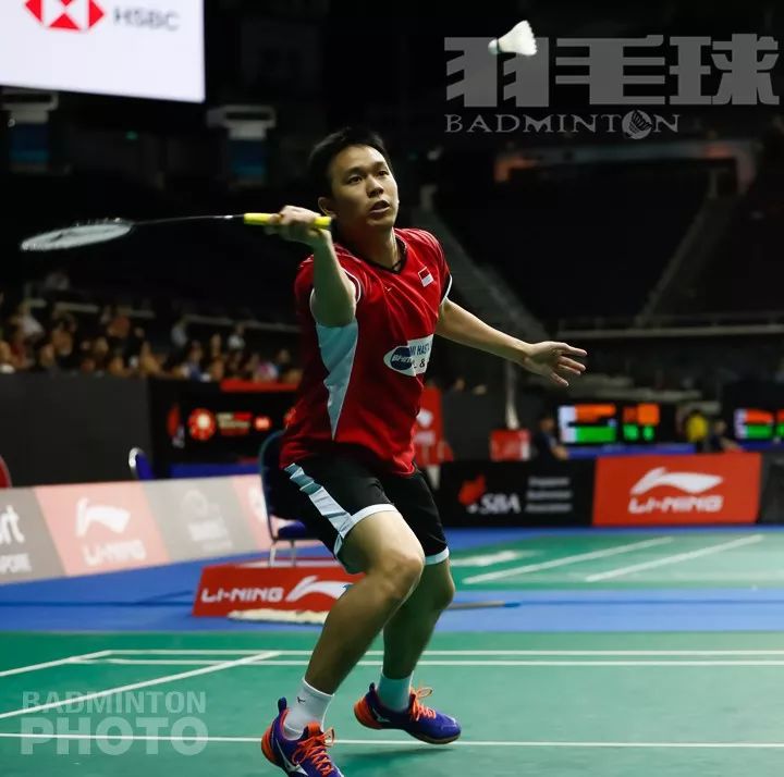 国羽队医膝盖,羽毛球运动员胯疼