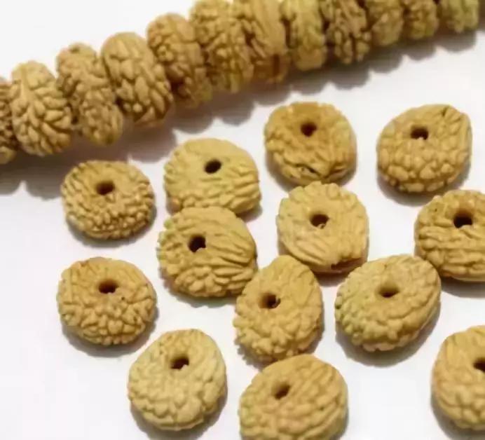 认识了70种菩提，您就是半个专家，再逛文玩市场就没有压力啦！