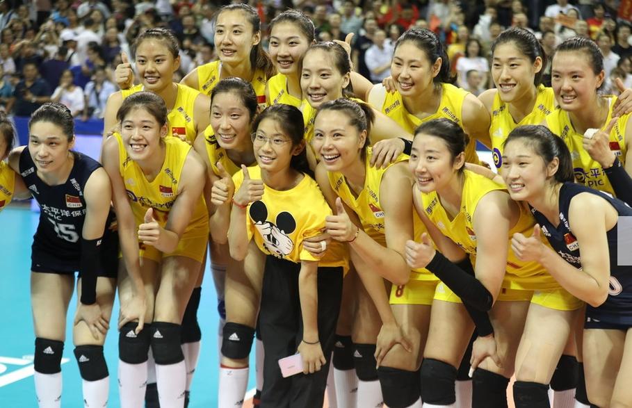 朱婷13岁的妹妹现在的情况,朱佳荟朱婷合影