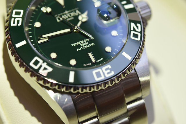 迪沃斯绿蛟龙和浪琴康卡斯,迪沃斯绿蛟龙与劳力士绿水鬼